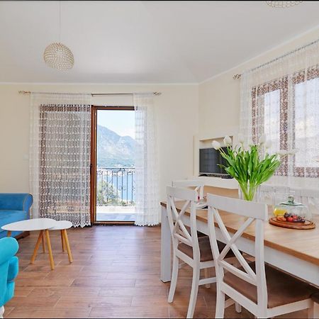 Our Sunset Apartments With Pool And Sea View Kotor Kültér fotó