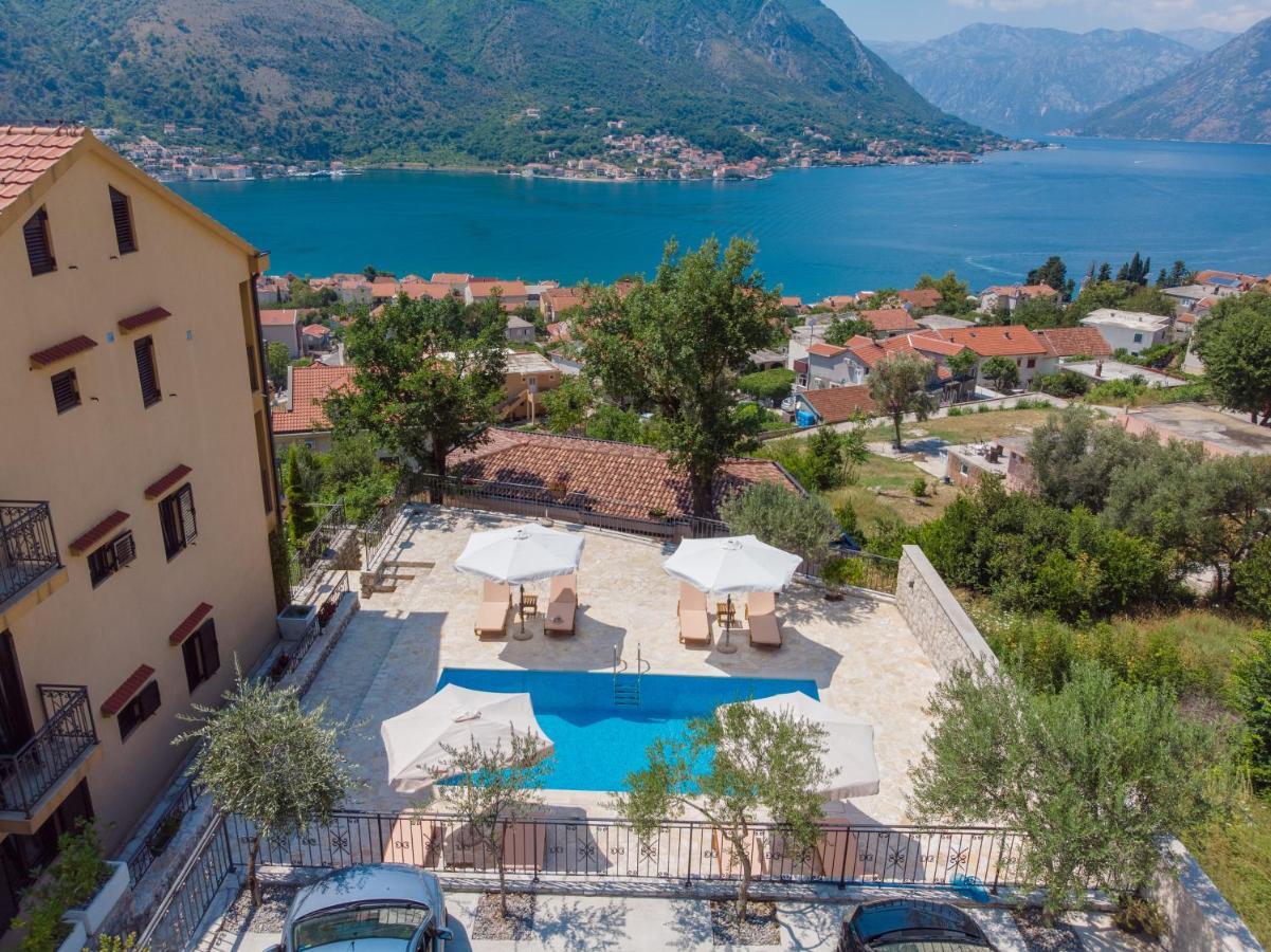 Our Sunset Apartments With Pool And Sea View Kotor Kültér fotó