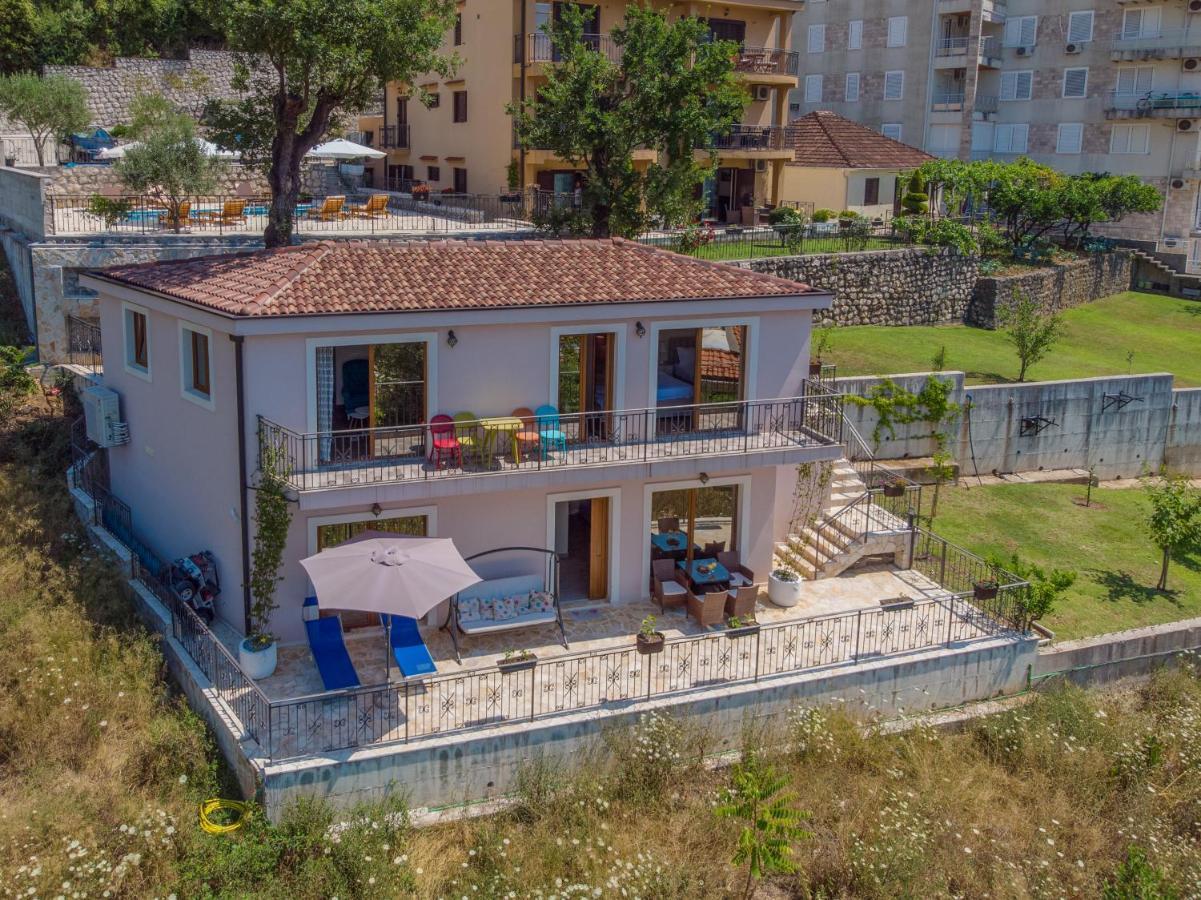 Our Sunset Apartments With Pool And Sea View Kotor Kültér fotó