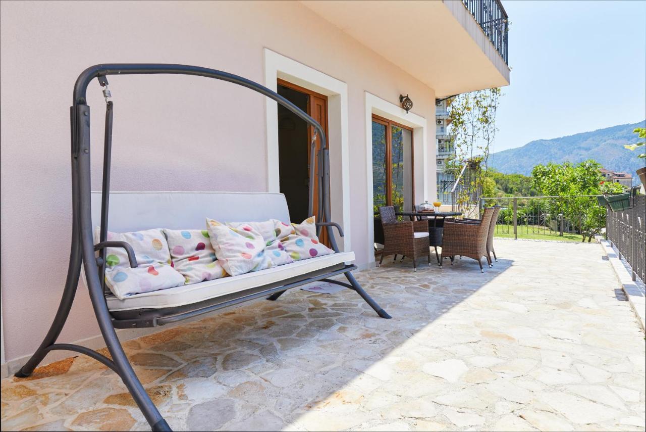 Our Sunset Apartments With Pool And Sea View Kotor Kültér fotó